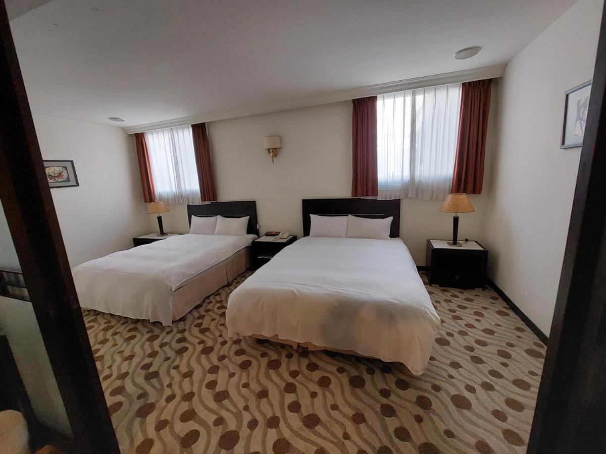 Herkang Hotel 타이중 외부 사진