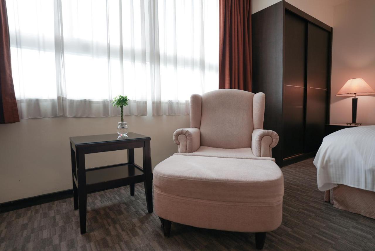 Herkang Hotel 타이중 외부 사진