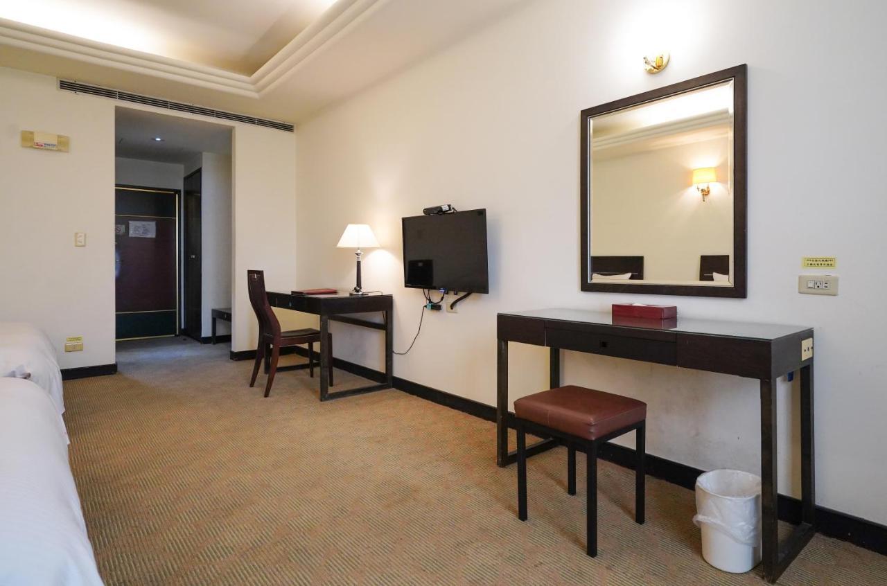 Herkang Hotel 타이중 외부 사진